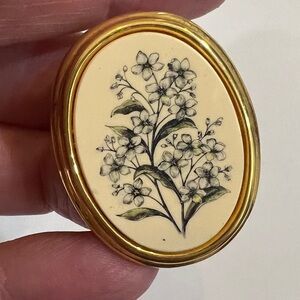BARLOW Scrimshaw Floral Oval Brooch with Gold Trim